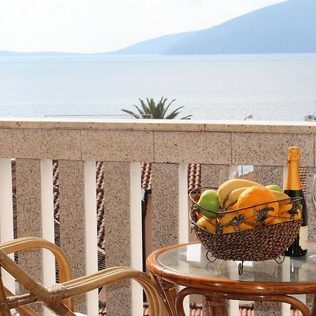 Tazex Apartments Herceg Novi Esterno foto