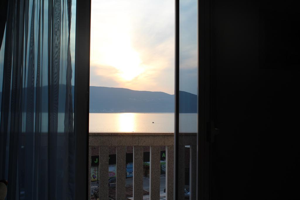 Tazex Apartments Herceg Novi Esterno foto